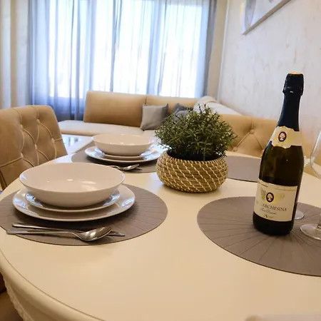 Apartman Tesla 70 With Secure Parking In The Garage *